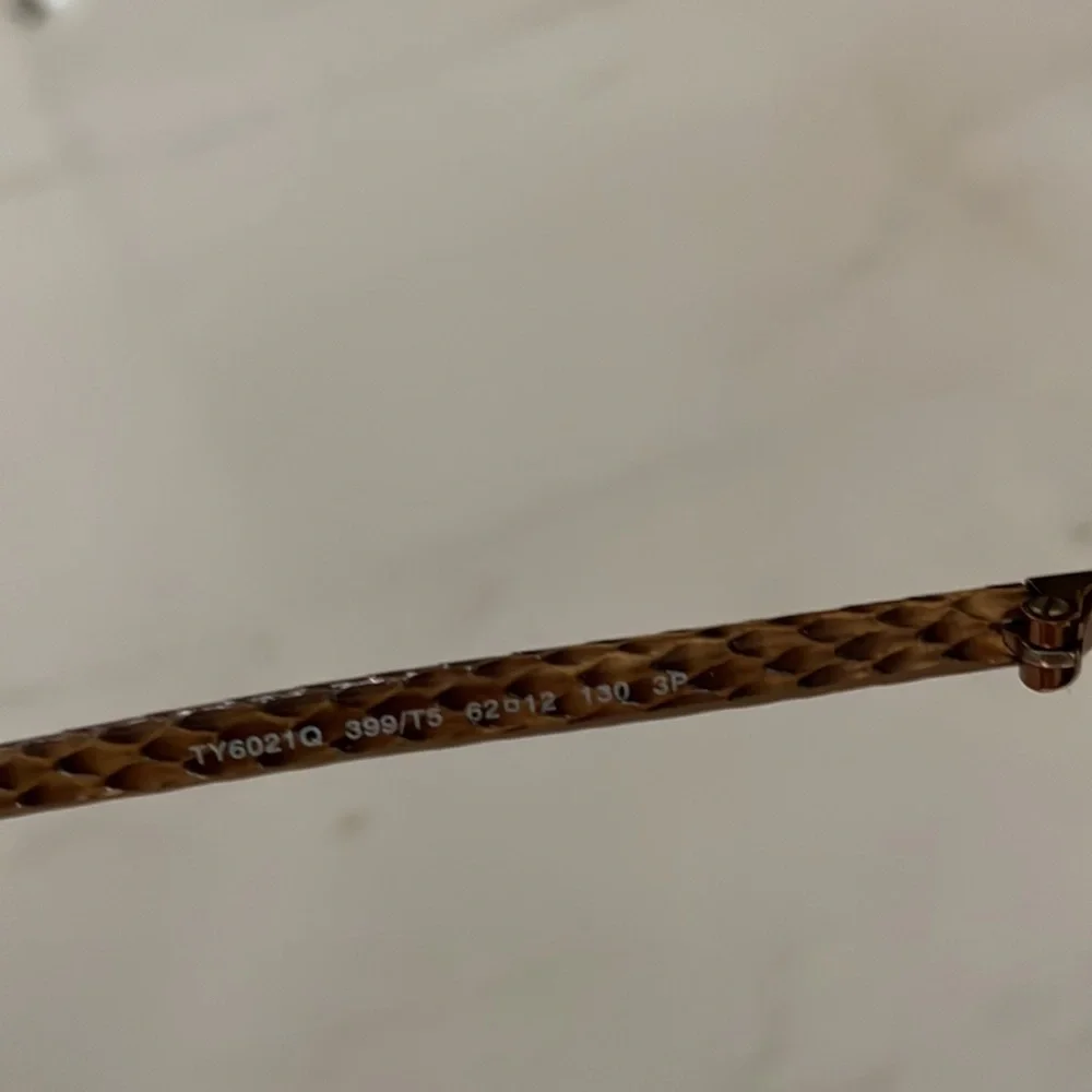 Tory Burch sunglasses - Picture 9 of 10